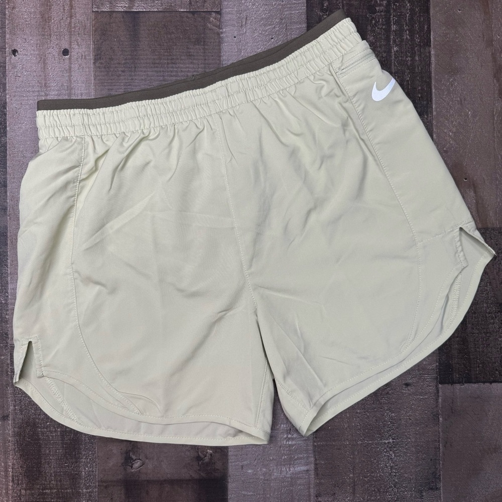 NWT Nike Running Short size Small